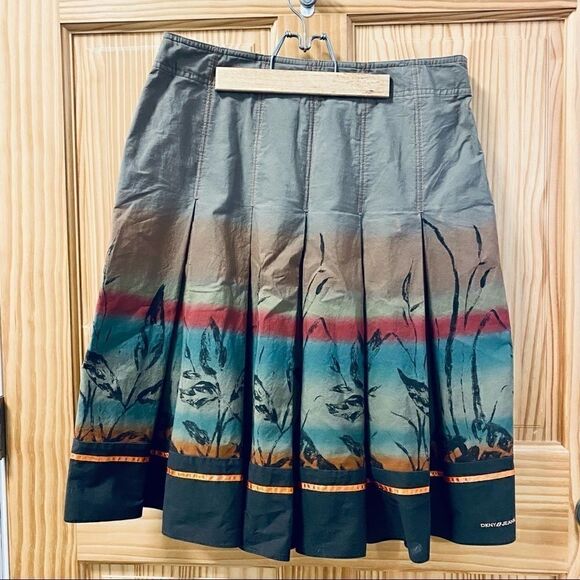 DKNY brown pleated print cotton knee length skirt - Picture 2 of 8